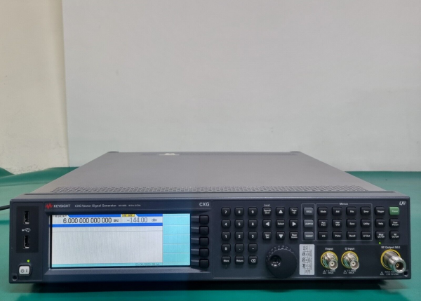 Векторный генератор сигналов Keysight N5166B-506 CXG (от 9 кГц до 6 ГГц) (демонстрационный) купить по низкой цене | МАКСПРОФИТ Векторный генератор сигналов Keysight N5166B-506 CXG (от 9 кГц до 6 ГГц) (демонстрационный) купить по низкой цене | МАКСПРОФИТ